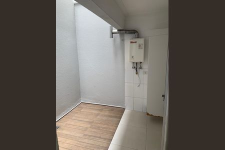 Casa de condomínio à venda com 123m², 2 quartos e 2 vagasÁrea de serviço