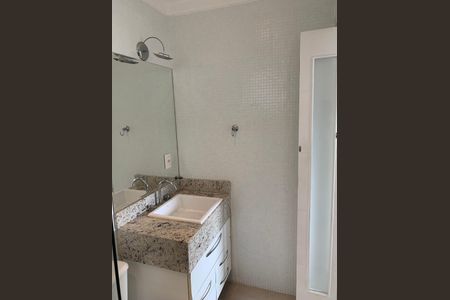 Casa de condomínio à venda com 123m², 2 quartos e 2 vagasBanheiro