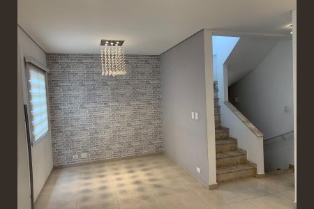 Sala de casa de condomínio à venda com 2 quartos, 123m² em Jardim Santa Ines, São Paulo