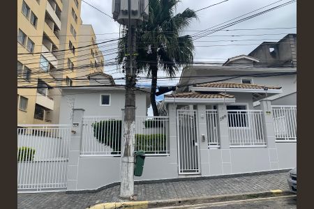 Casa de condomínio à venda com 123m², 2 quartos e 2 vagasFachada