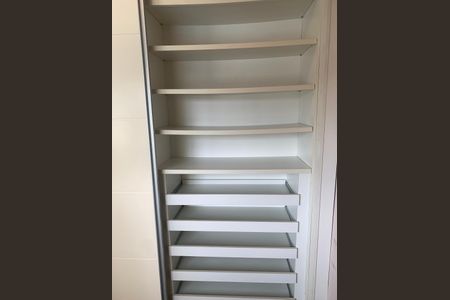 Casa de condomínio à venda com 123m², 2 quartos e 2 vagasQuarto