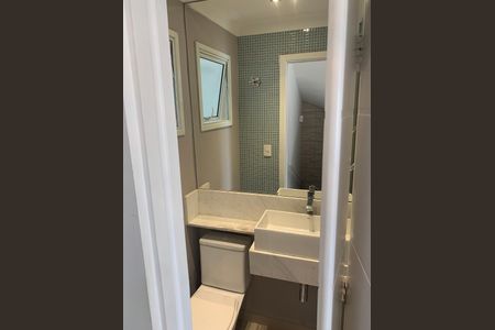 Casa de condomínio à venda com 123m², 2 quartos e 2 vagasBanheiro