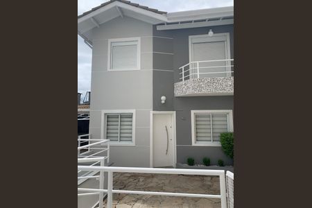 Casa de condomínio à venda com 123m², 2 quartos e 2 vagasFachada