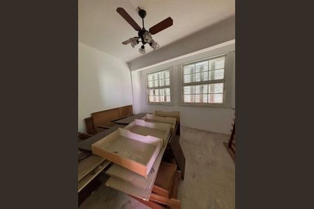 Sala de apartamento à venda com 3 quartos, 118m² em Centro Histórico, Porto Alegre