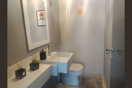 Apartamento para alugar com 241m², 4 quartos e 3 vagas