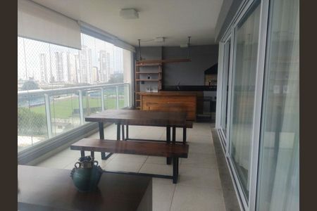 Apartamento para alugar com 4 quartos, 241m² em Água Branca, São Paulo