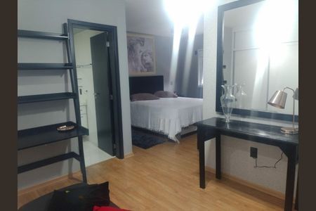 Apartamento para alugar com 241m², 4 quartos e 3 vagas