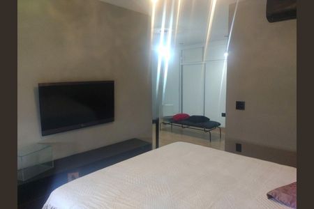Apartamento para alugar com 4 quartos, 241m² em Água Branca, São Paulo