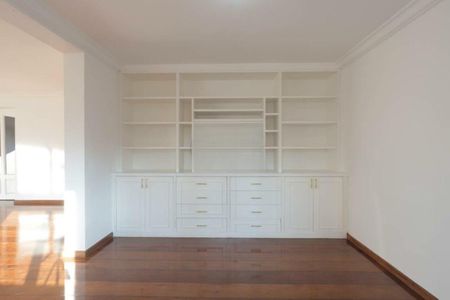 Apartamento para alugar com 3 quartos, 240m² em Itaim Bibi, São Paulo