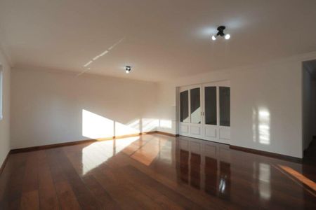 Apartamento para alugar com 3 quartos, 240m² em Itaim Bibi, São Paulo