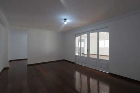 Apartamento para alugar com 3 quartos, 240m² em Itaim Bibi, São Paulo