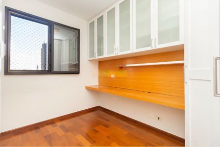 Apartamento para alugar com 116m², 3 quartos e 3 vagas