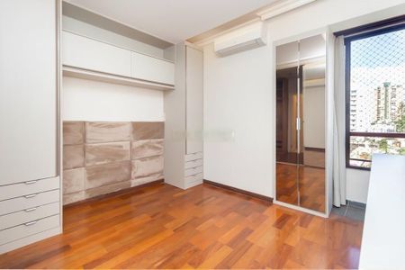 Apartamento para alugar com 116m², 3 quartos e 3 vagas