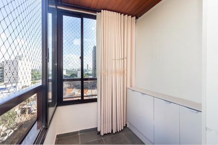 Apartamento para alugar com 116m², 3 quartos e 3 vagas