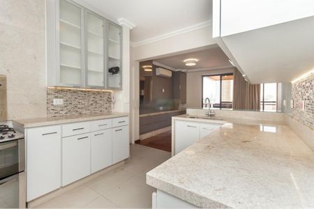 Apartamento para alugar com 116m², 3 quartos e 3 vagas