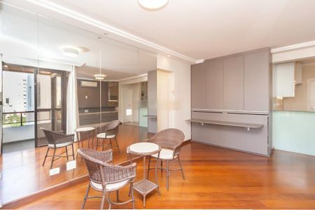 Apartamento para alugar com 116m², 3 quartos e 3 vagas