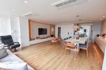 Apartamento para alugar com 146m², 3 quartos e 3 vagasSala