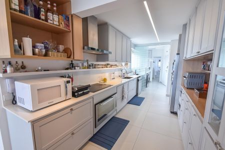 Apartamento para alugar com 146m², 3 quartos e 3 vagasCozinha