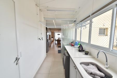 Apartamento para alugar com 146m², 3 quartos e 3 vagasÁrea de serviço