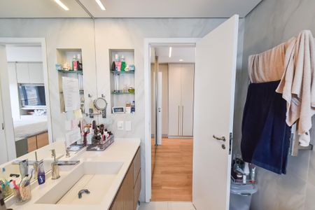 Apartamento para alugar com 146m², 3 quartos e 3 vagasBanheiro da suíte 3