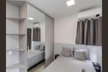Apartamento para alugar com 1 quarto, 25m² em Jardim das Acacias, São Paulo