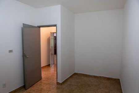 Casa para alugar com 2 quartos, 100m² em Vila Dalva, São Paulo