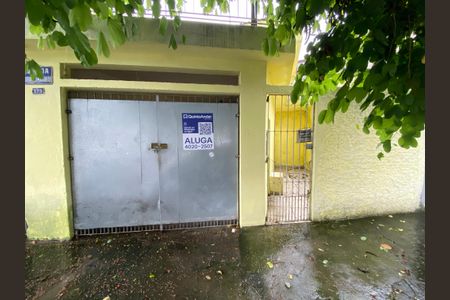 Casa para alugar com 120m², 2 quartos e 2 vagasFachada