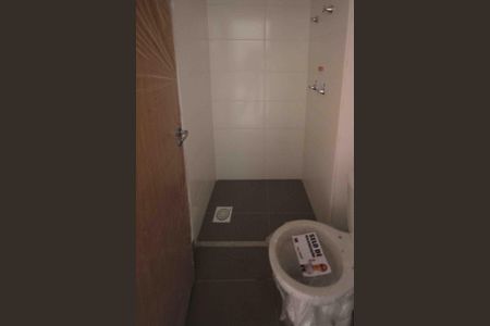 Apartamento para alugar com 34m², 2 quartos e sem vaga Apartamento para alugar com 34m², 2 quartos e sem vagaBanheiro