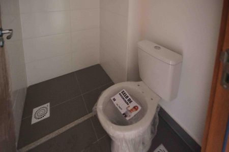 Apartamento para alugar com 34m², 2 quartos e sem vaga Apartamento para alugar com 34m², 2 quartos e sem vagaBanheiro