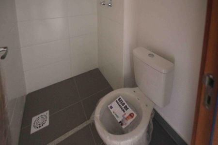 Apartamento para alugar com 34m², 2 quartos e sem vaga Apartamento para alugar com 34m², 2 quartos e sem vagaBanheiro