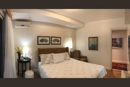 Apartamento para alugar com 4 quartos, 371m² em Centro, Florianópolis