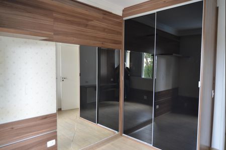 Apartamento para alugar com 120m², 3 quartos e 2 vagasQuarto 2