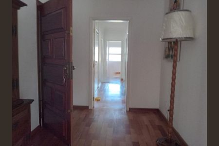 Apartamento para alugar com 201m², 3 quartos e 2 vagas