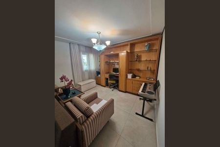 Apartamento para alugar com 3 quartos, 213m² em Vila Romana, São Paulo