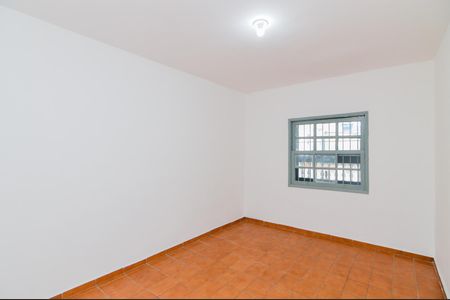 Casa para alugar com 150m², 2 quartos e 2 vagasQuarto 2