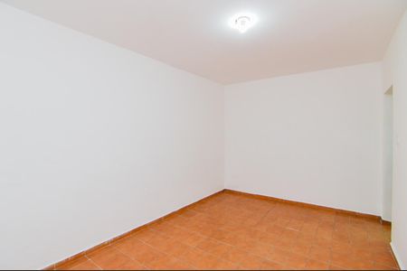 Casa para alugar com 150m², 2 quartos e 2 vagasSala
