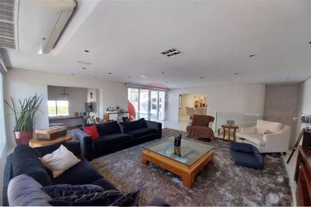 Casa para alugar com 4 quartos, 510m² em Real Parque, São Paulo