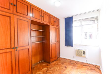 Apartamento à venda com 86m², 3 quartos e 1 vagaQuarto 2