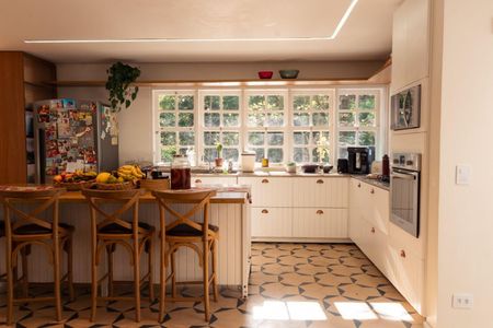 Casa para alugar com 5 quartos, 300m² em Parque Primavera, Cotia