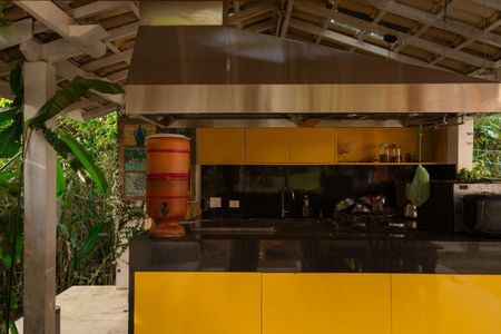 Casa para alugar com 5 quartos, 300m² em Parque Primavera, Cotia