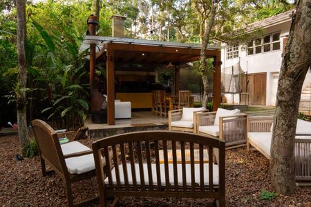 Casa para alugar com 5 quartos, 300m² em Parque Primavera, Cotia