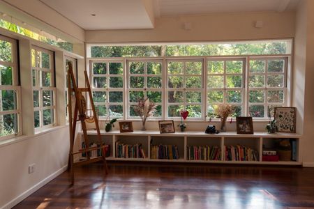 Casa para alugar com 5 quartos, 300m² em Parque Primavera, Cotia