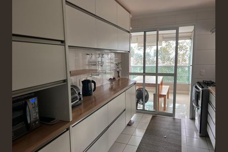Apartamento para alugar com 3 quartos, 202m² em Alphaville Empresarial, Santana de Parnaíba