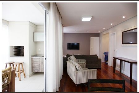 Apartamento para alugar com 3 quartos, 121m² em Santo Amaro, São Paulo