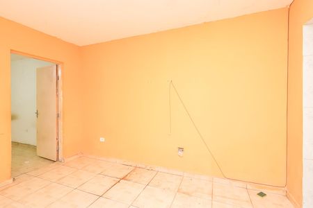 Sala de casa para alugar com 2 quartos, 80m² em Parque Guaianazes, São Paulo