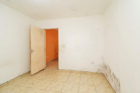 Quarto 1 de casa para alugar com 2 quartos, 80m² em Parque Guaianazes, São Paulo