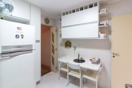 Casa à venda com 149m², 3 quartos e 2 vagasCozinha