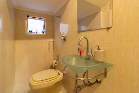Casa à venda com 149m², 3 quartos e 2 vagasLavabo