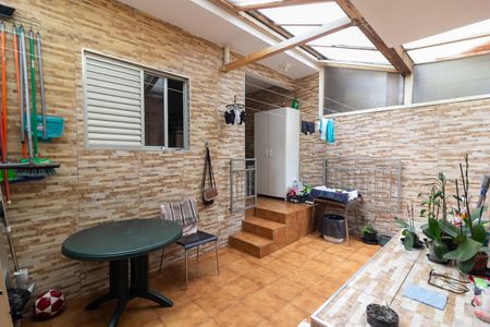 Casa à venda com 149m², 3 quartos e 2 vagasQuintal