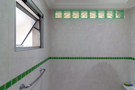 Casa à venda com 149m², 3 quartos e 2 vagasBanheiro Suíte